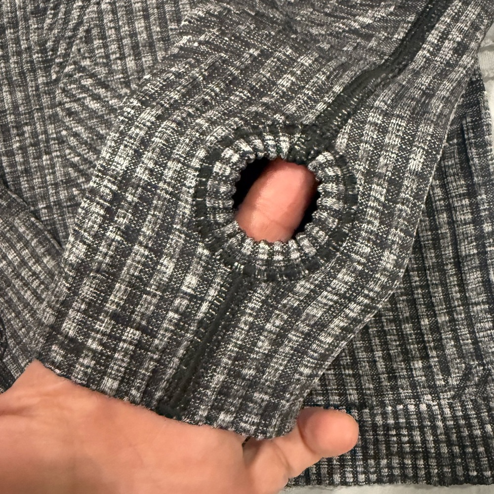 Lululemon Rest Less Pullover Top Euc - image 7